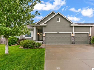 4918 N 180 Avenue, Omaha, NE 68022