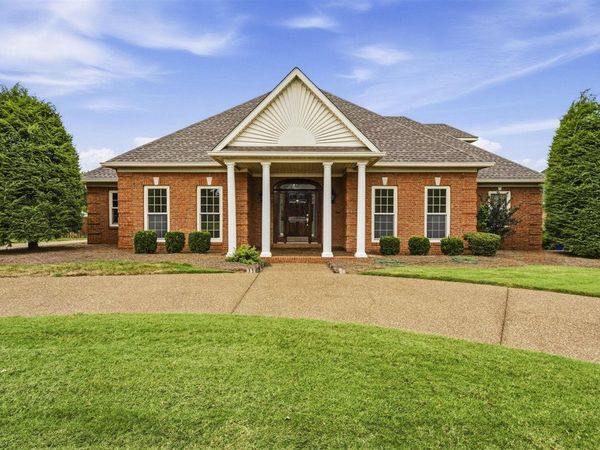 2607 Crossridge Boulevard , Bowling Green, KY 42104