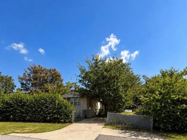 7443 Anderlan, The Colony, TX 75056