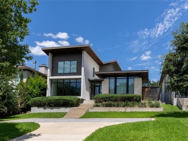 1510 Eastus Drive , Dallas, TX 75208