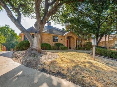 5212 Whispering Oaks Drive, Dallas, TX 75236