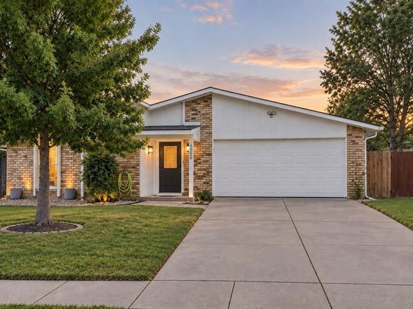 3820 Aspenwood Drive, Bedford, TX 76021