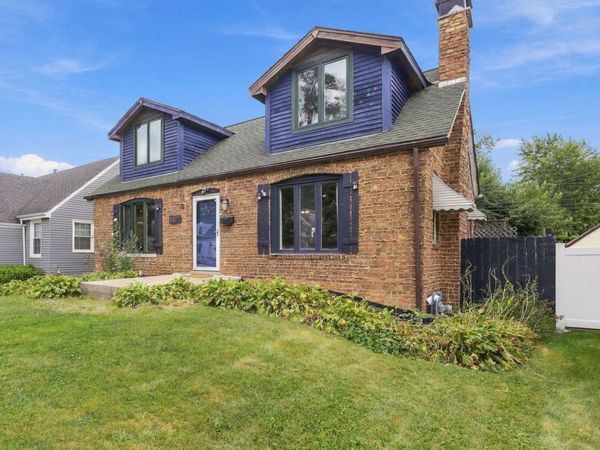 9427 S Saint Louis Avenue, Evergreen Park, IL 60805