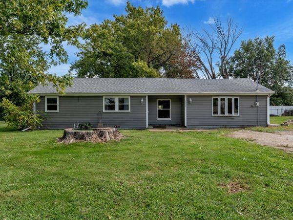 11211 Ridgewood Road , Milan, IL 61264