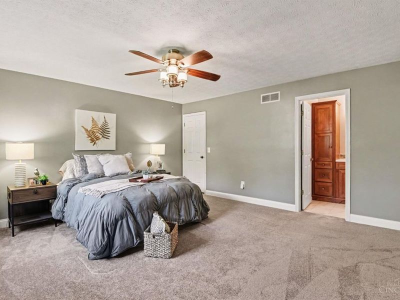 5564 Oliver Court, Sharonville, OH 45241 Photo 14