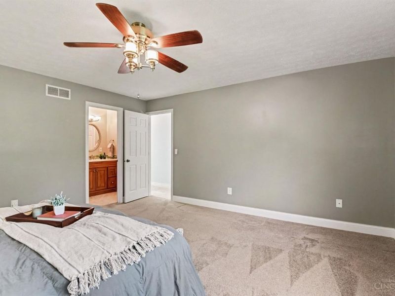 5564 Oliver Court, Sharonville, OH 45241 Photo 15
