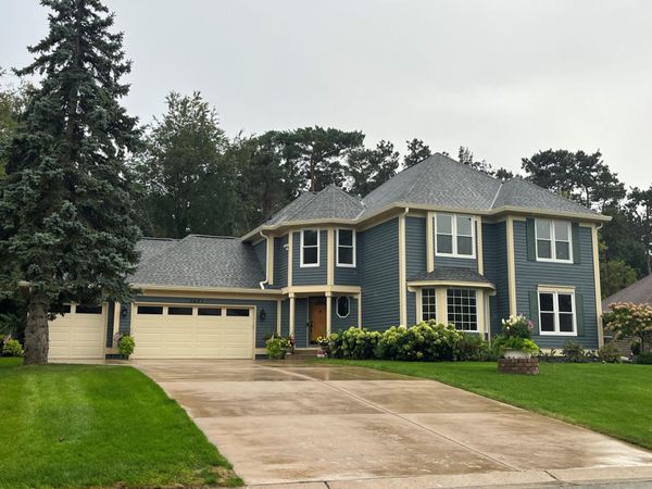 3621 Oak Creek Terrace, Vadnais Heights, MN 55127