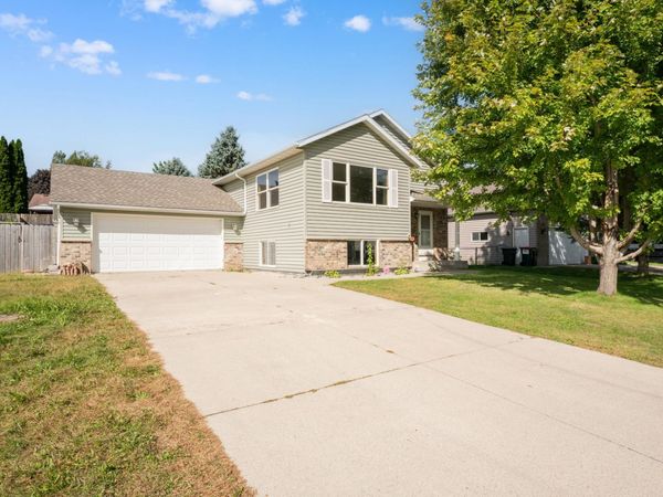 829 4th Avenue NE, Byron, MN 55920