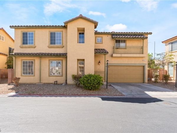 8121 Retriever Avenue , Las Vegas, NV 89147