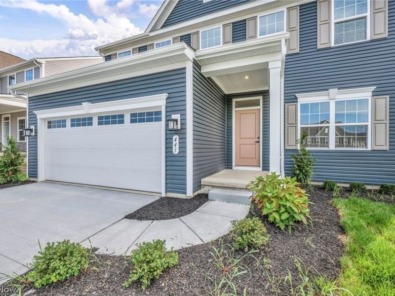 441 Hidden Feather Drive, Chardon, OH 44024 Photo 5