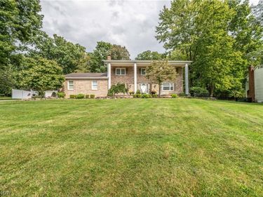 6793 Tanglewood Drive, Youngstown, OH 44512