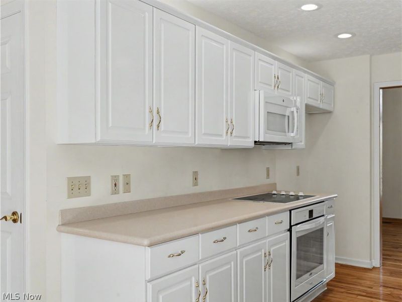 3426 Sherbrook Drive, Uniontown, OH 44685 Photo 11