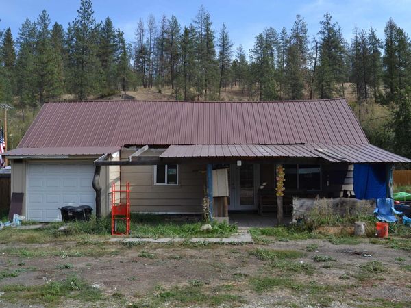 34328 Milan , Chattaroy, WA 99003