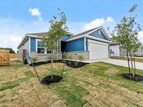 217 Bucking LN, Liberty Hill, TX 78642