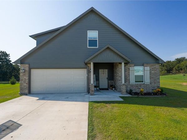 29273 Spur Circle , McLoud, OK 74801