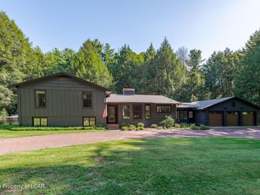 11 Hedge Road, Bear Creek Village, PA 18602