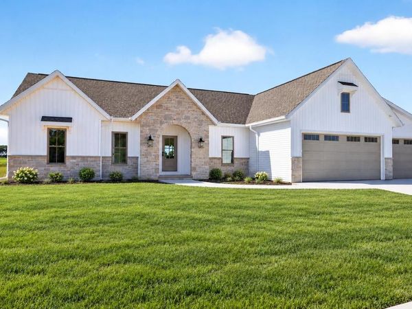 1609 TORCHWOOD TRAIL, De Pere, WI 54115
