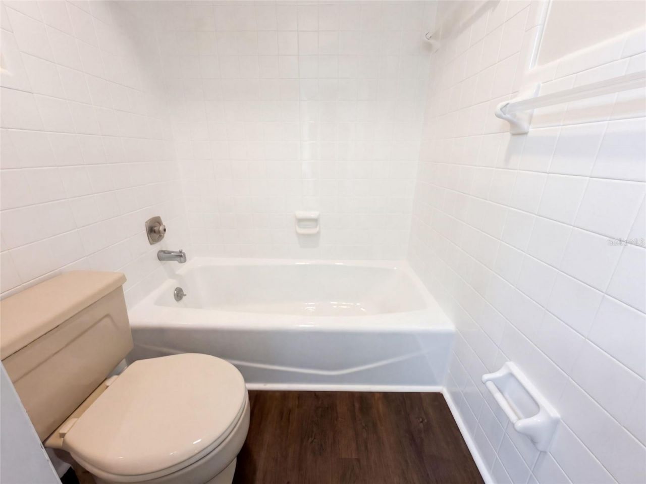 8022 Timber Lake Lane, Sarasota, FL 34243 Photo