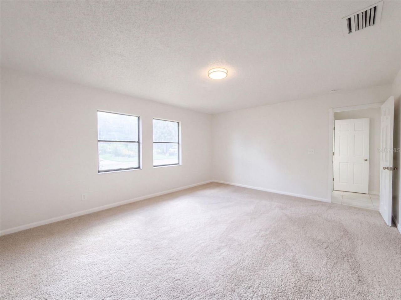 8022 Timber Lake Lane, Sarasota, FL 34243 Photo