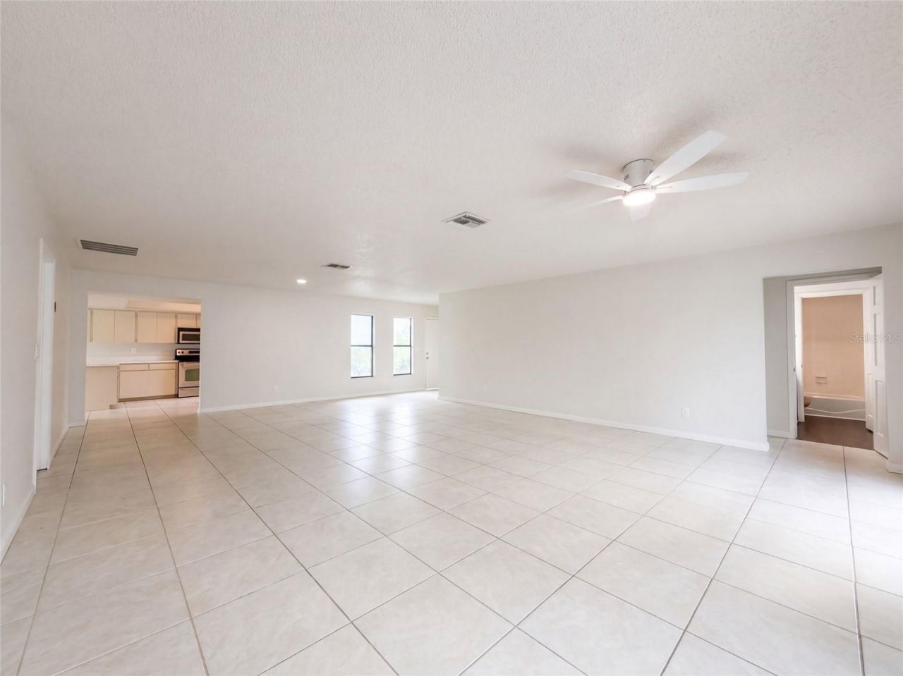 8022 Timber Lake Lane, Sarasota, FL 34243 Photo