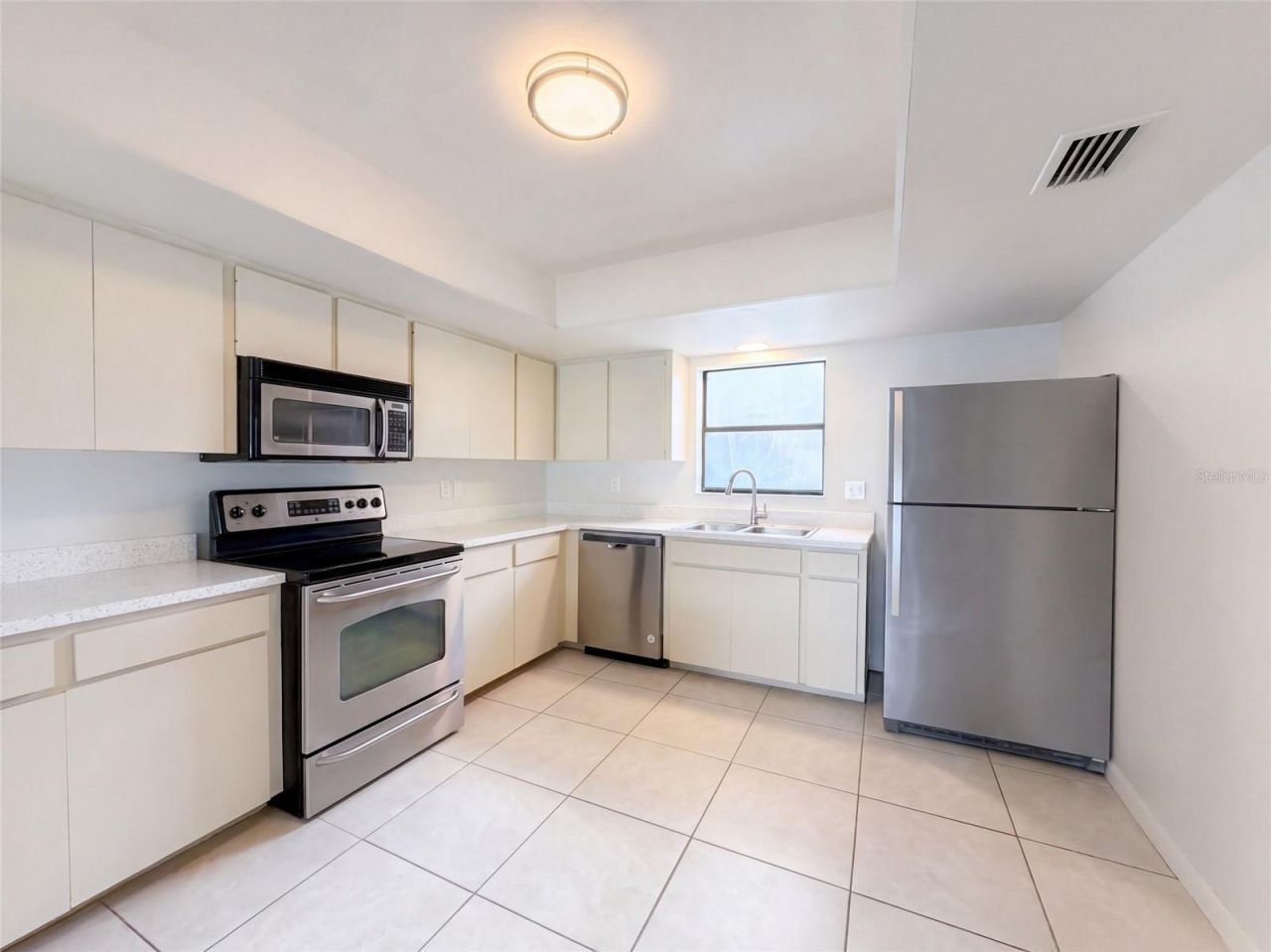 8022 Timber Lake Lane, Sarasota, FL 34243 Photo
