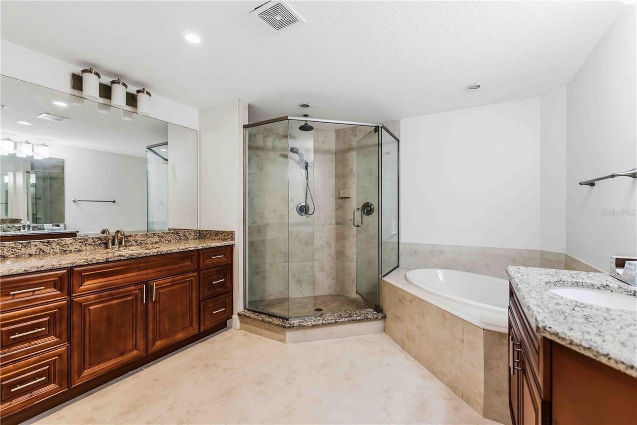 7820 34th Ave W , Unit 102, Bradenton, FL 34209 Photo