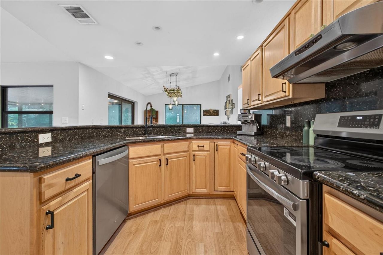 6981 Saint Edmunds Loop, Fort Myers, FL 33966 Photo