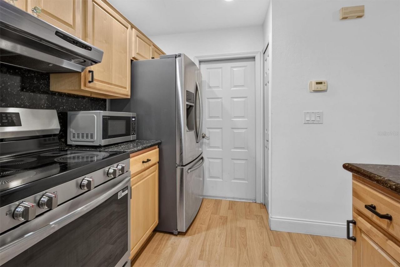 6981 Saint Edmunds Loop, Fort Myers, FL 33966 Photo