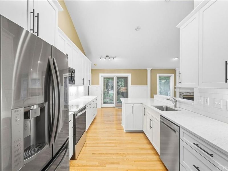 6515 Canterbury Drive, Franklin, OH 45005 Photo 13