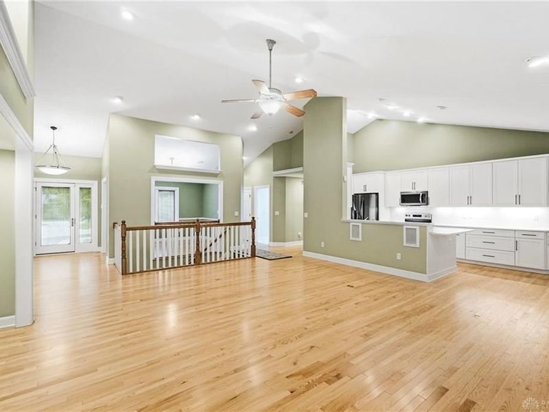6515 Canterbury Drive, Franklin, OH 45005 Photo 8