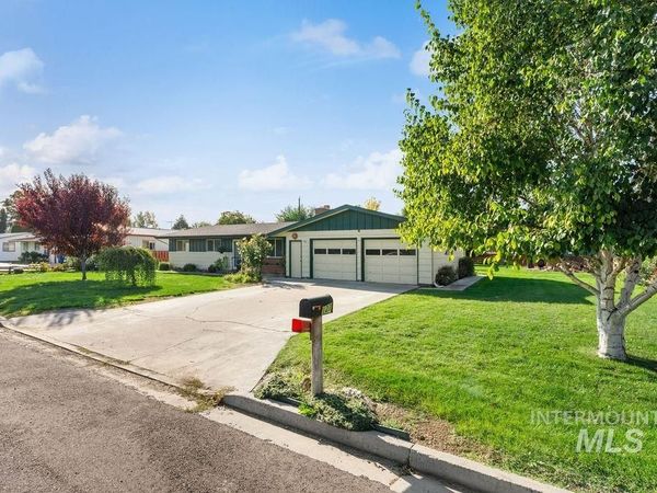 127 W Mckinley, New Plymouth, ID 83655