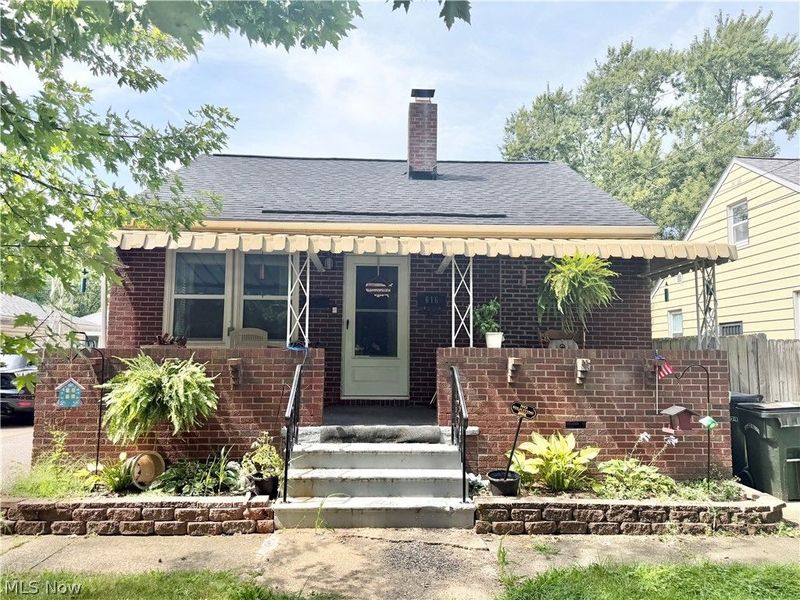 616 Garfield Avenue, Elyria, OH 44035 Photo 1