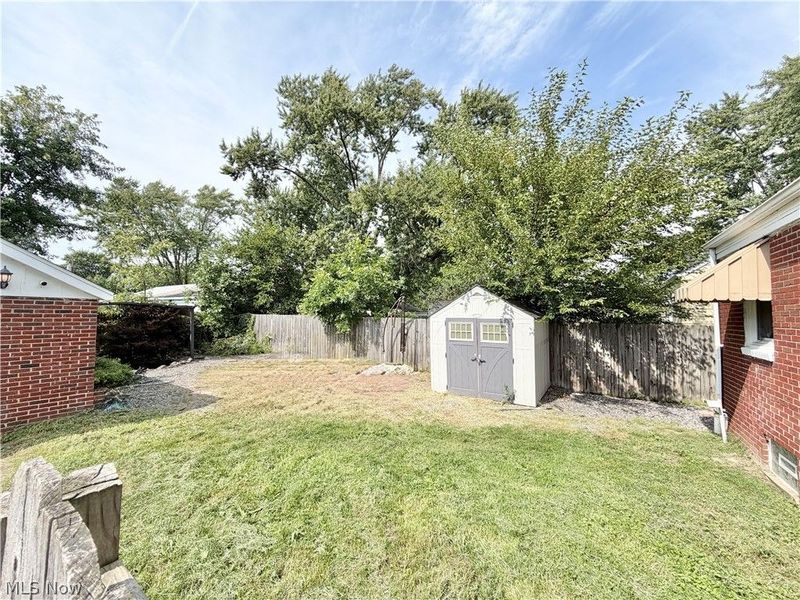 616 Garfield Avenue, Elyria, OH 44035 Photo 14