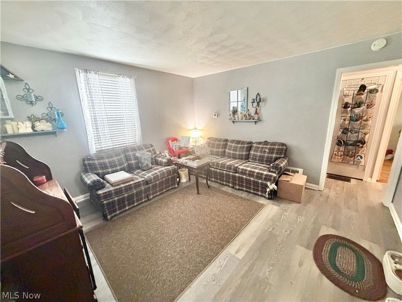 616 Garfield Avenue, Elyria, OH 44035 Photo 2