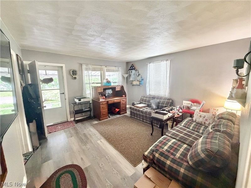 616 Garfield Avenue, Elyria, OH 44035 Photo 3