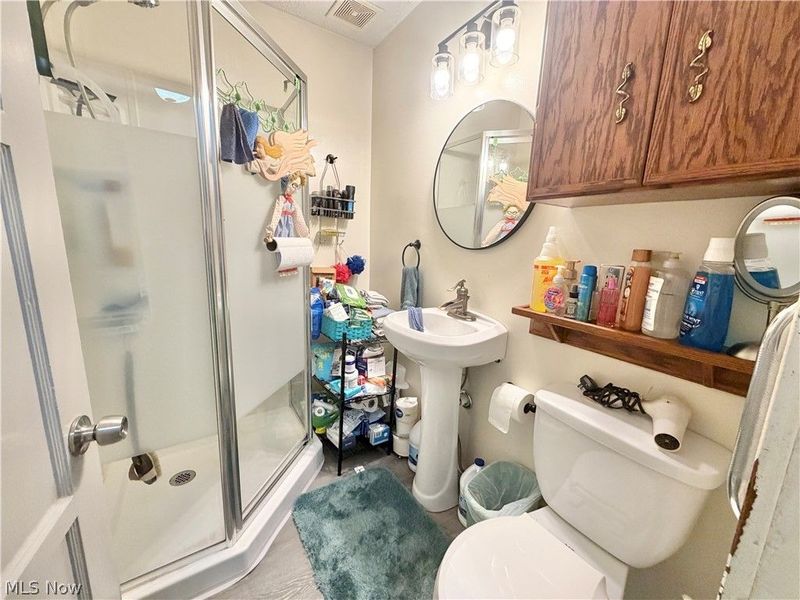 616 Garfield Avenue, Elyria, OH 44035 Photo 7