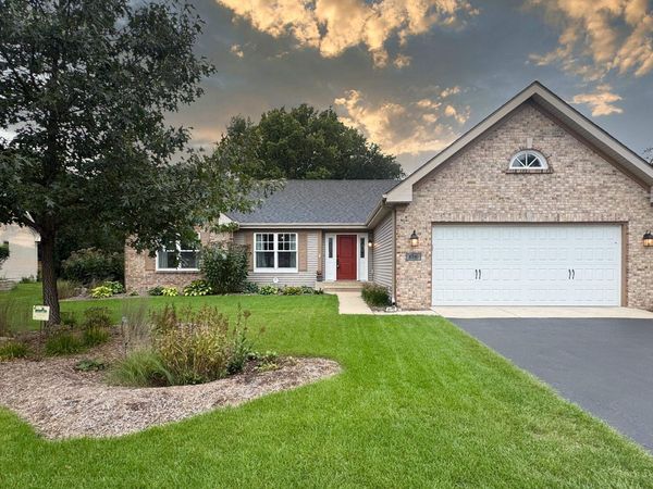 6541 Chartwell Drive, ROCKFORD, IL 61114