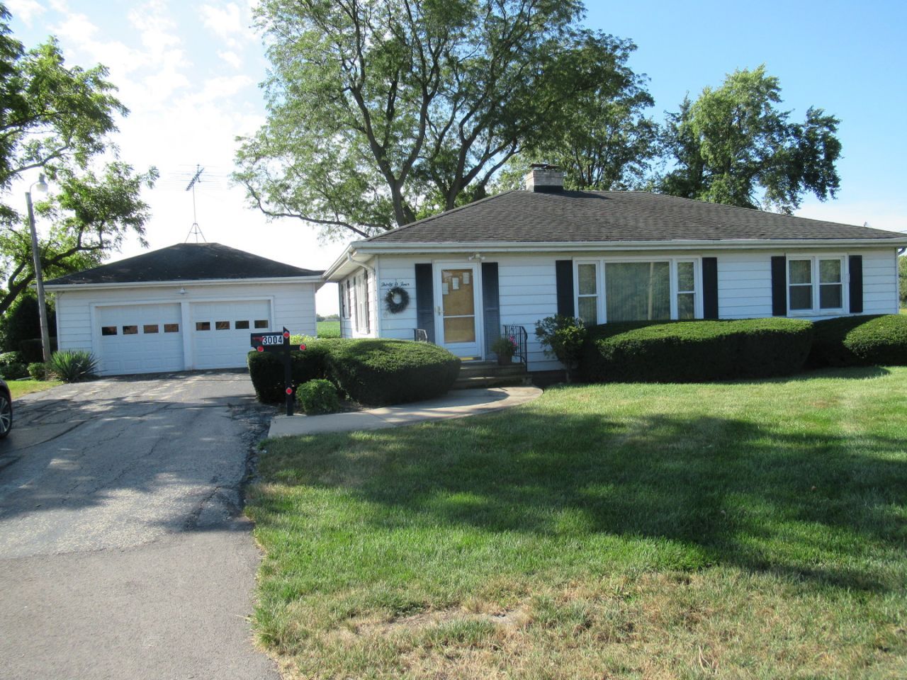 3004 E Laraway Road, Joliet, IL 60433 Main Photo