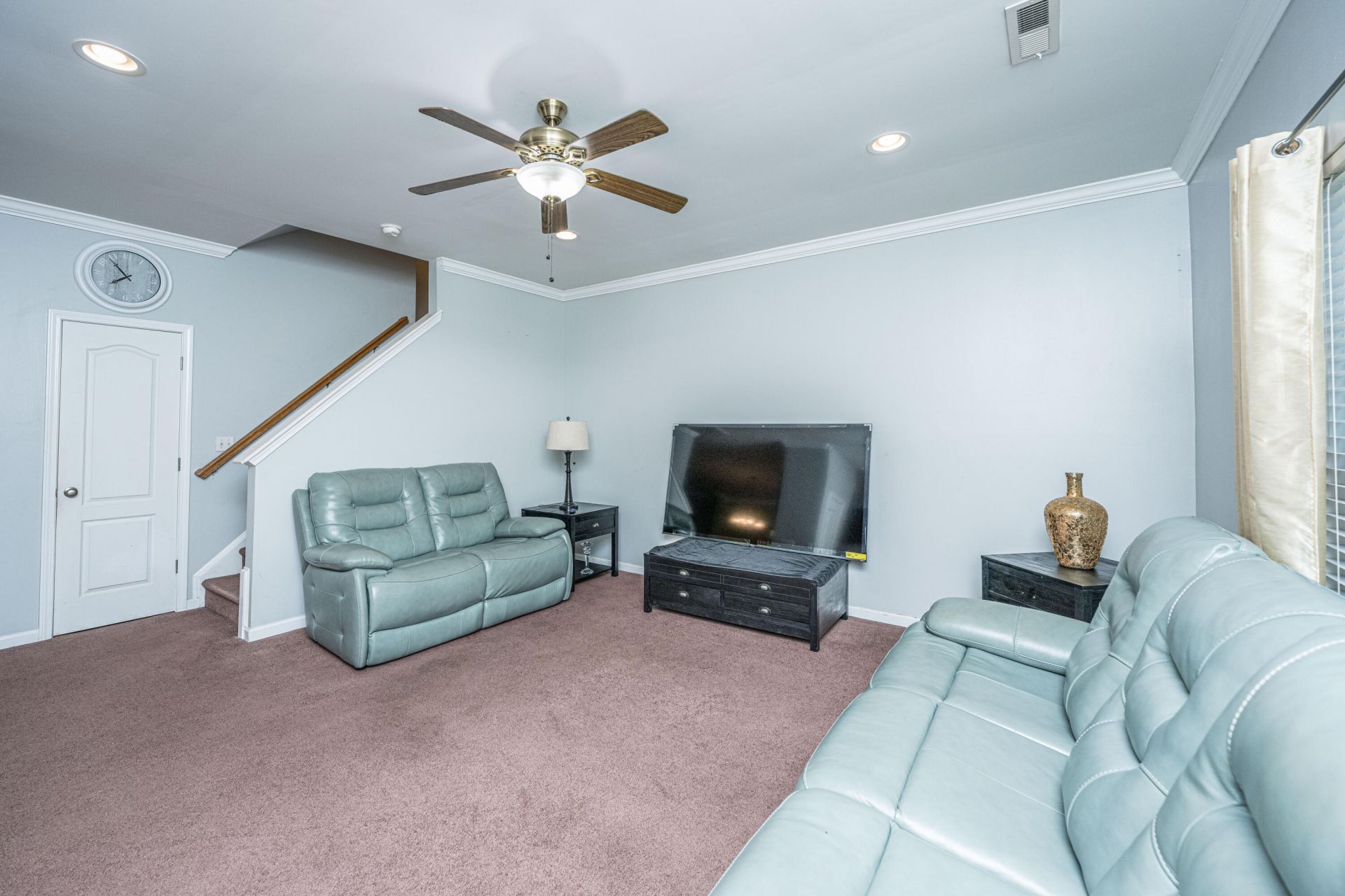 325 Foster Greens Court Photo 15