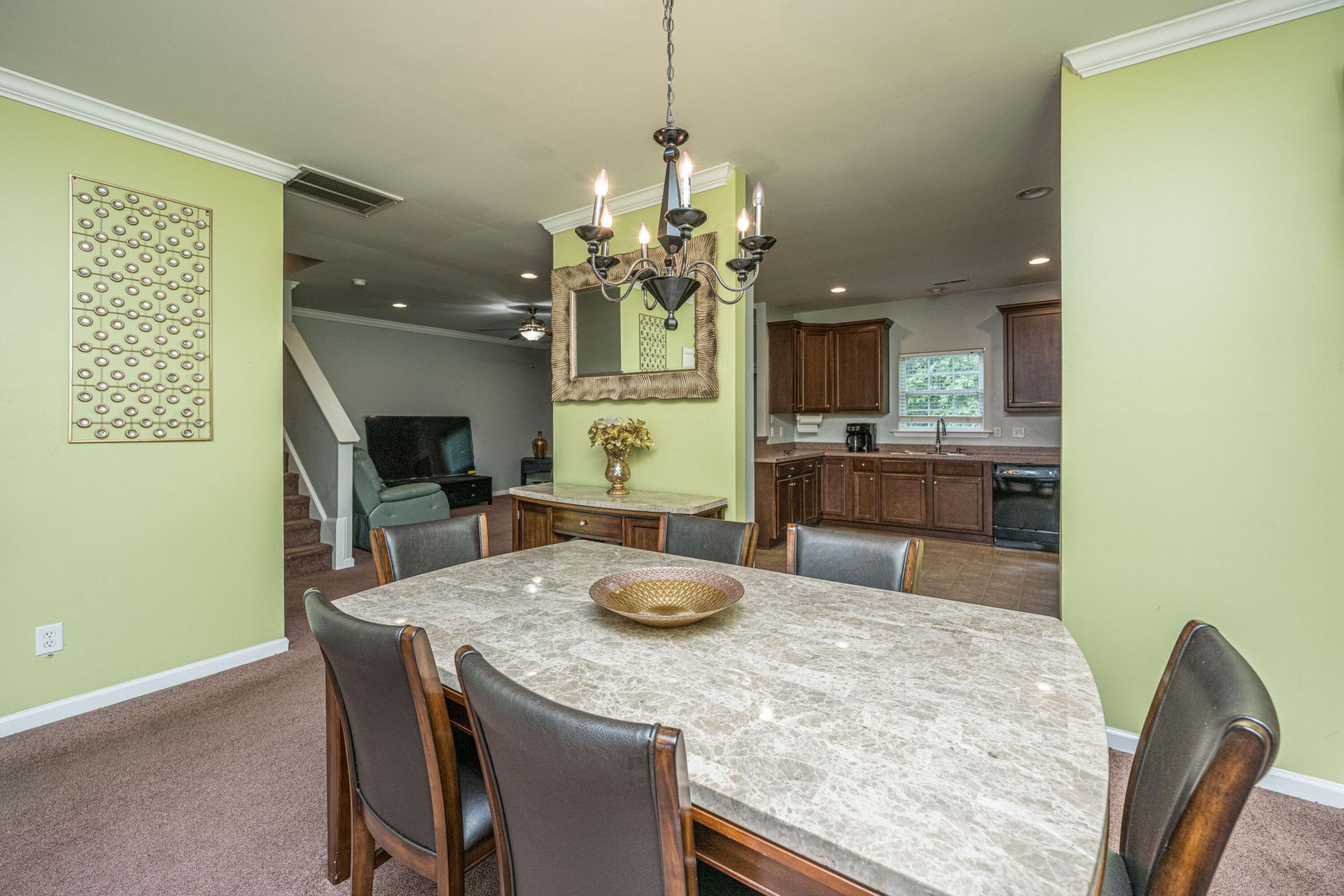 325 Foster Greens Court Photo 5