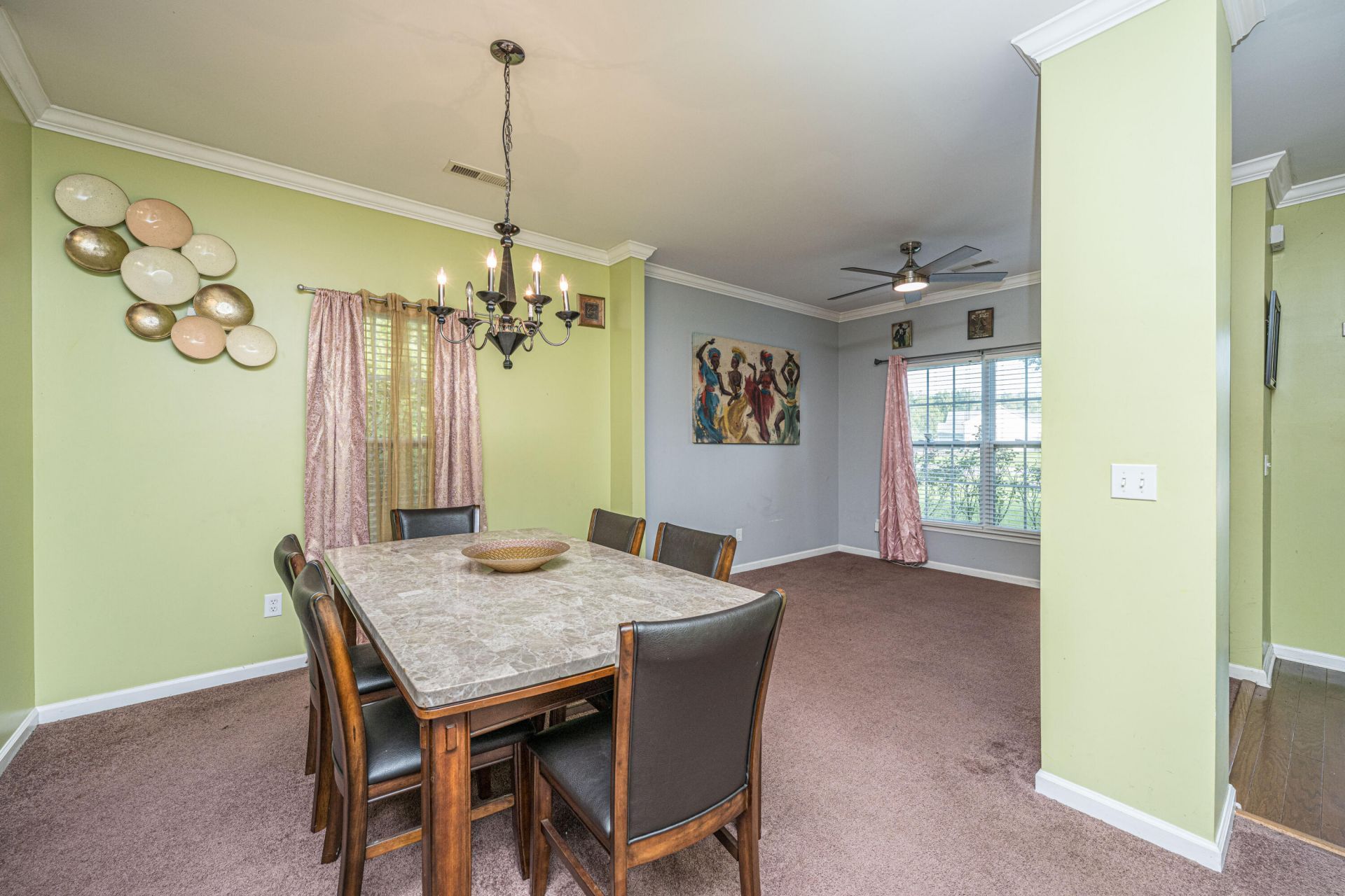 325 Foster Greens Court Photo 7
