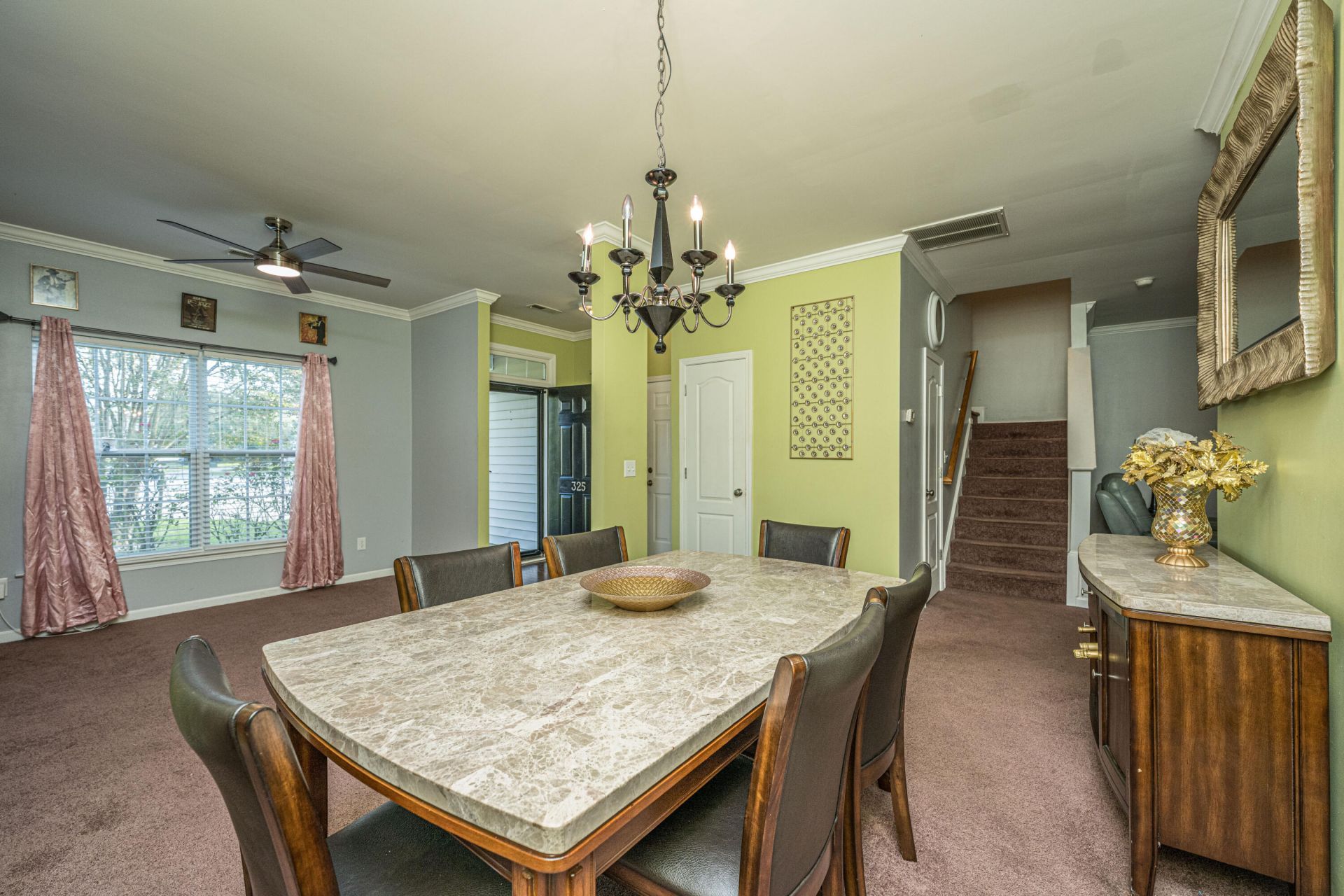 325 Foster Greens Court Photo 8