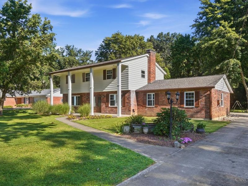 9022 Foxhunter Lane, Symmes Township, OH 45242 Photo 3