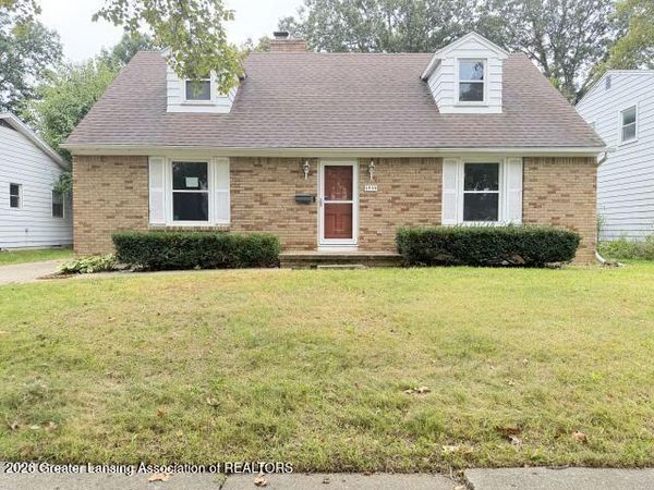 2409 Victor Avenue, Lansing, MI 48911