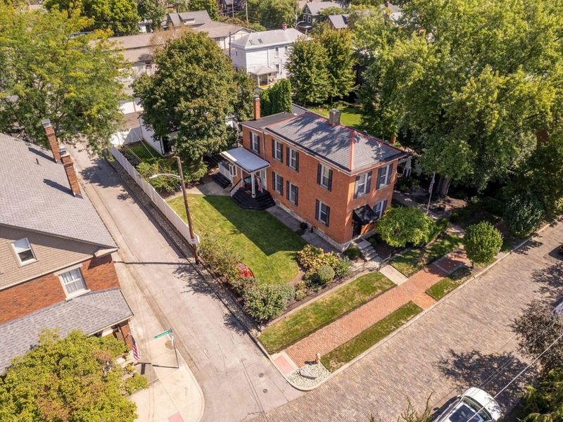 390 E Sycamore Street, Columbus, OH 43206 Photo 4