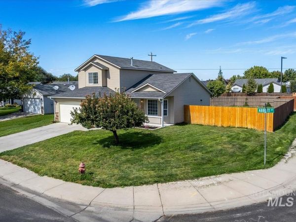 3915 N Abbott St, Caldwell, ID 83607