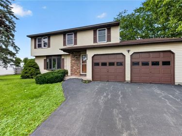 5547 Veneto Drive , Clay, NY 13041