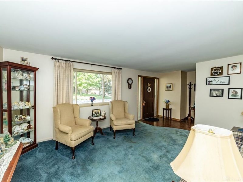 1039 Heathwood Drive, Englewood, OH 45322 Photo 4