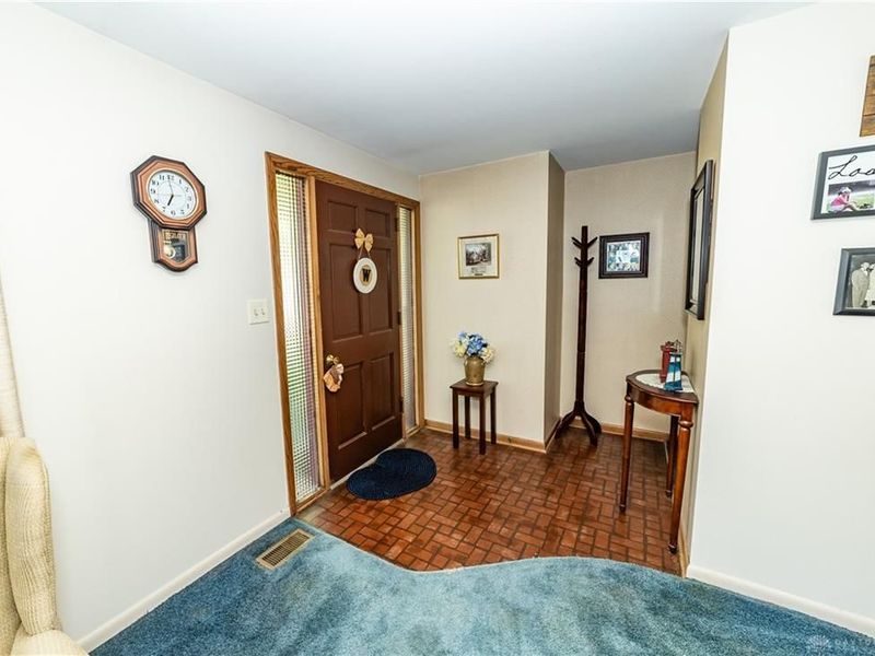 1039 Heathwood Drive, Englewood, OH 45322 Photo 6