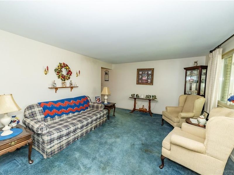 1039 Heathwood Drive, Englewood, OH 45322 Photo 7